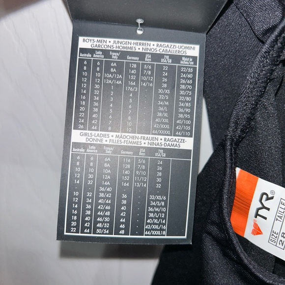 NEW TYR size 28 (9/10) girls black swimsuit - Picture 6 of 6